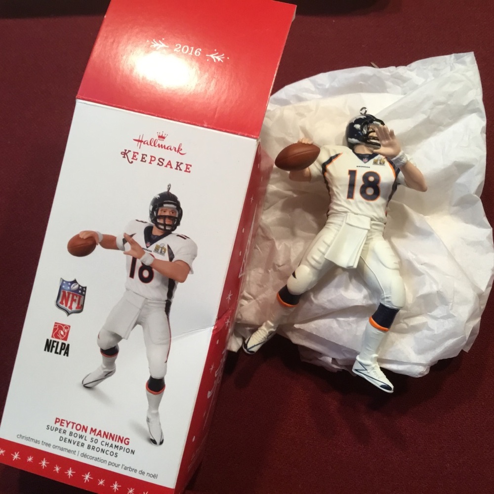Hallmark Keepsake NFL Player Ornament Super Bowl champion Peyton Manning 2016